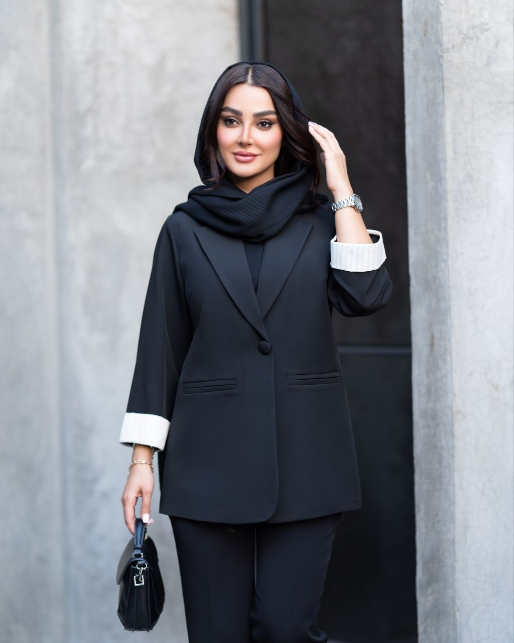 کت زنانه جنس بزیاق مدل زارا دارای رنگبندی